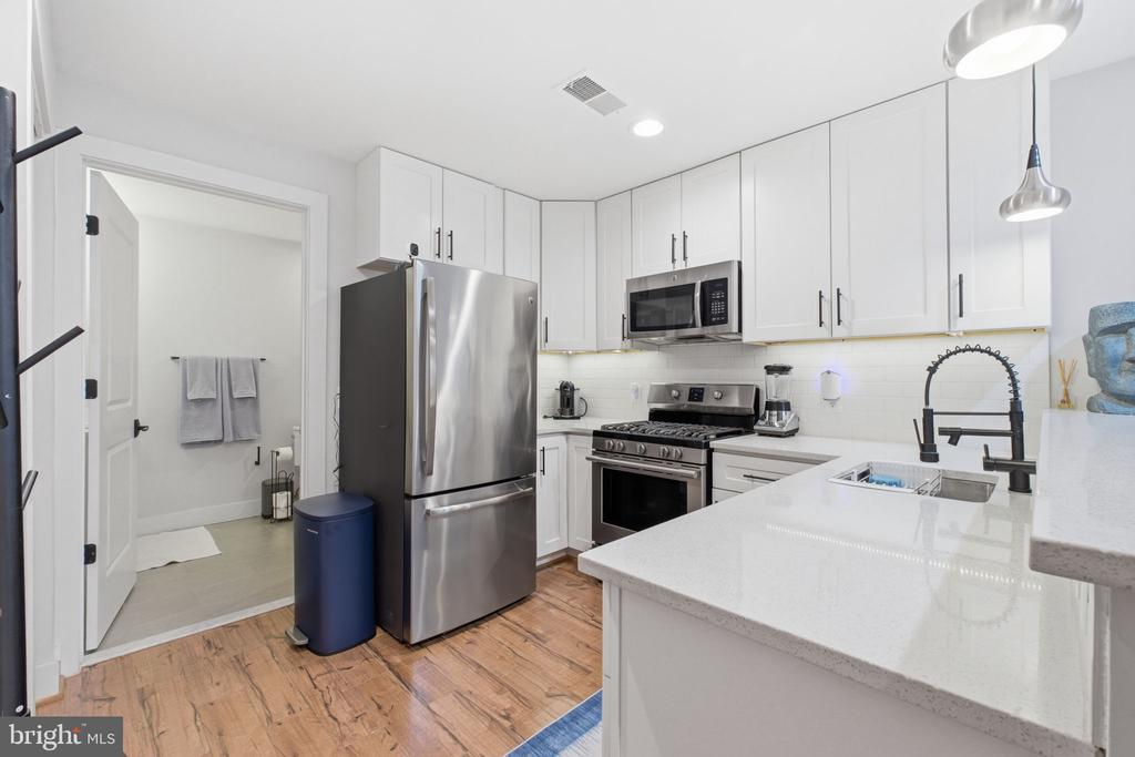 4308 GEORGIA AVENUE NW Unit: 104
