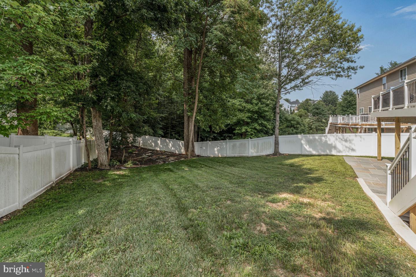 2604 Tree View Way
