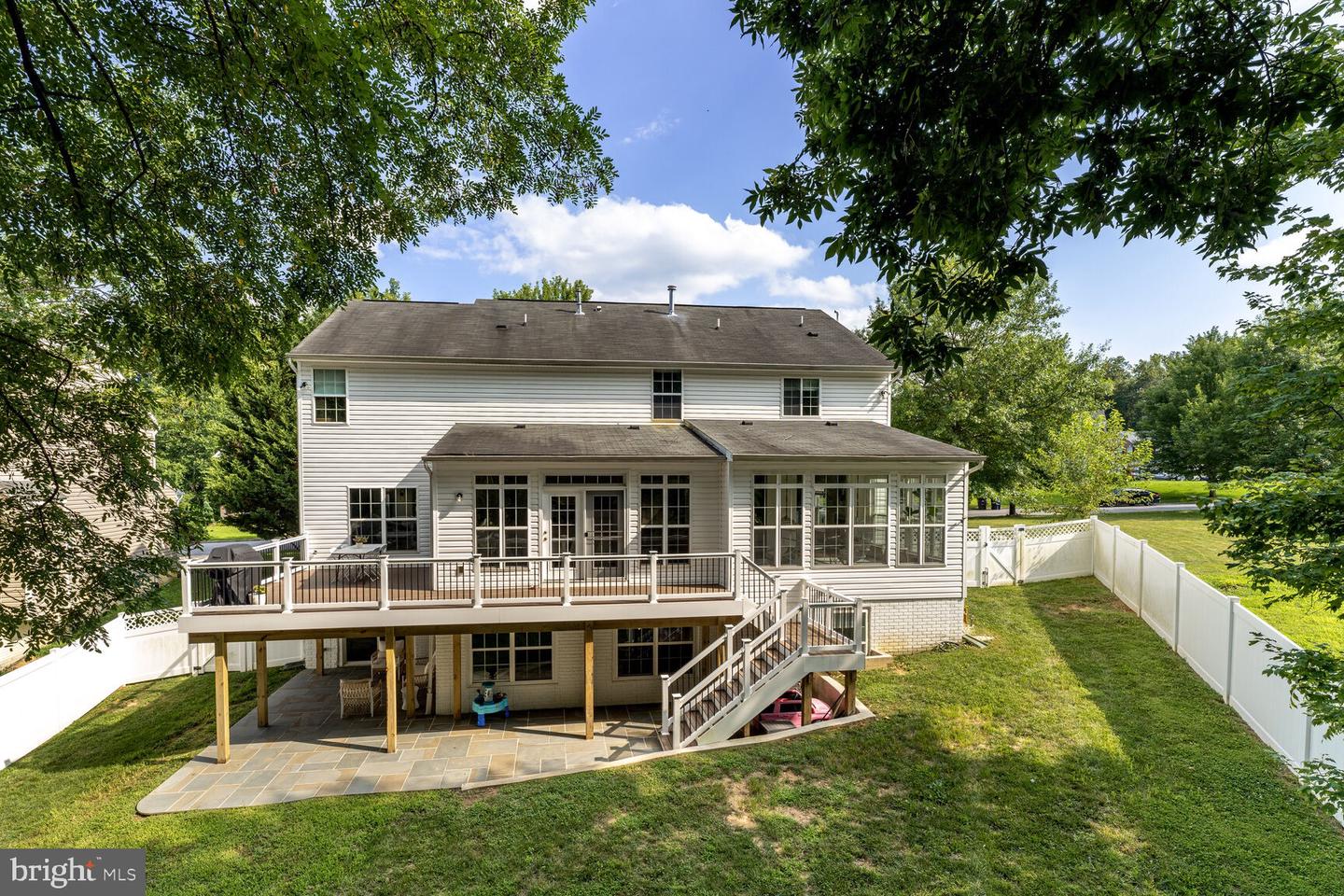2604 Tree View Way