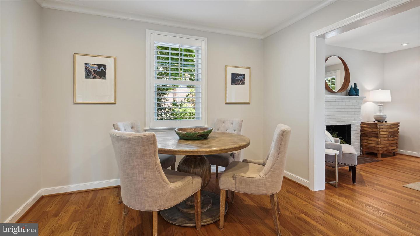 960 Patrick Henry Dr