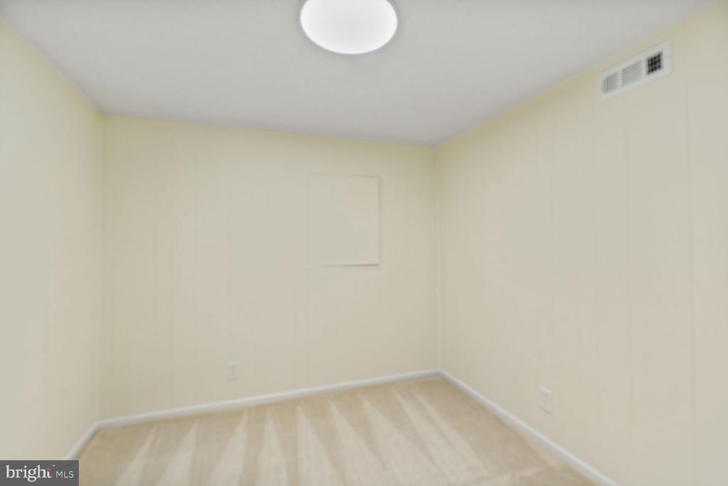 3465 S Wakefield St S