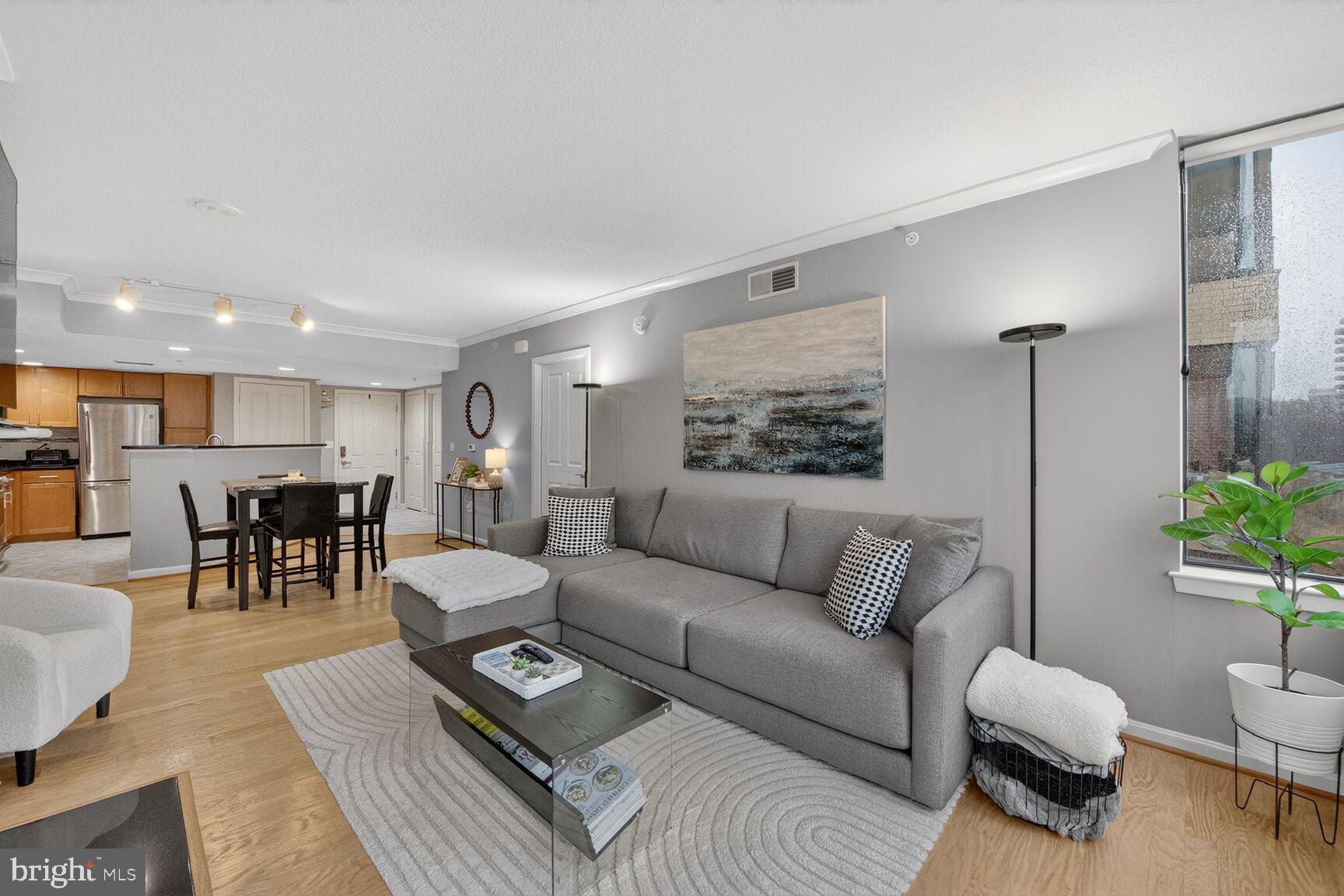 2220 FAIRFAX DRIVE 707