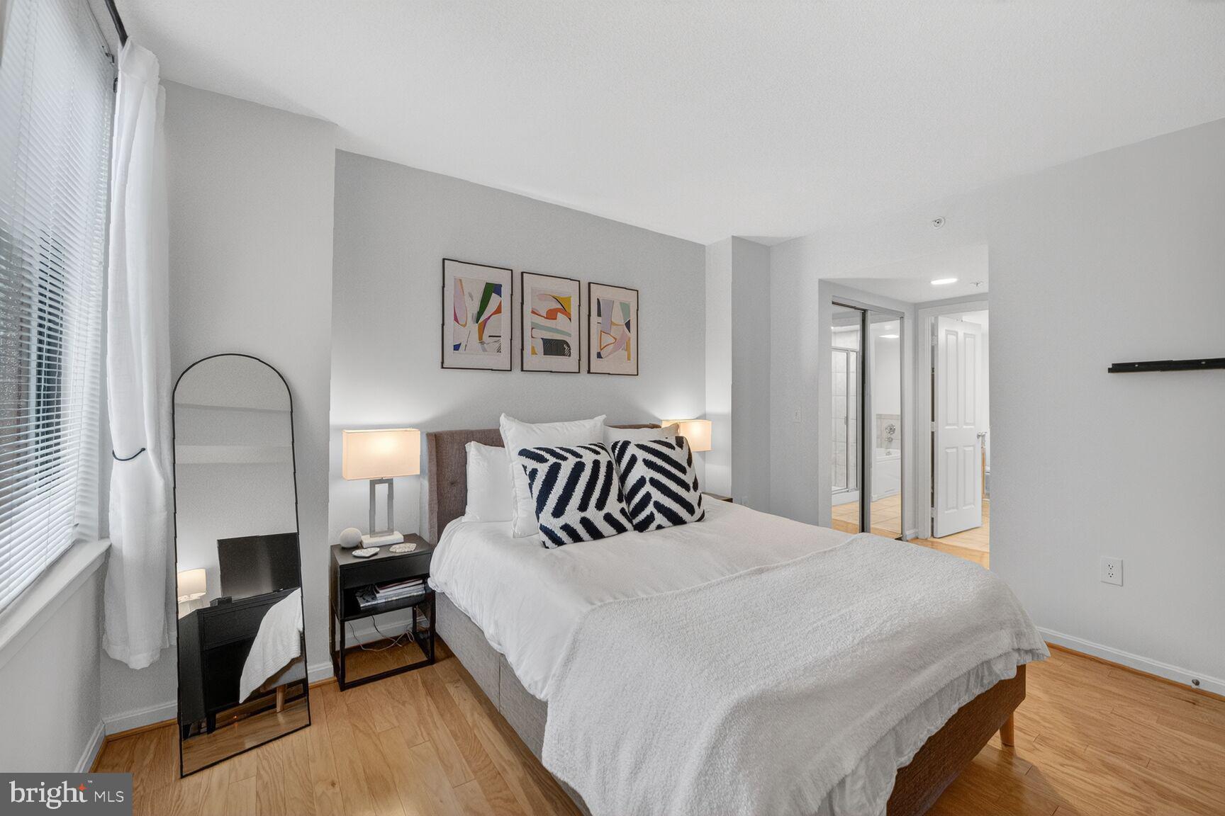 2220 FAIRFAX DRIVE 707