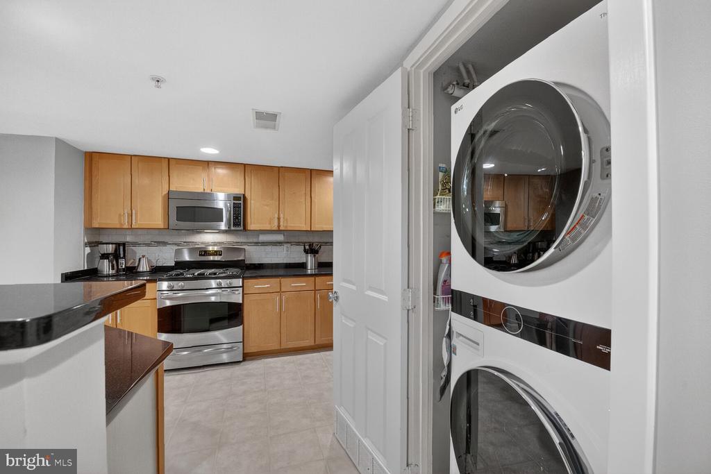 2220 FAIRFAX DRIVE 707
