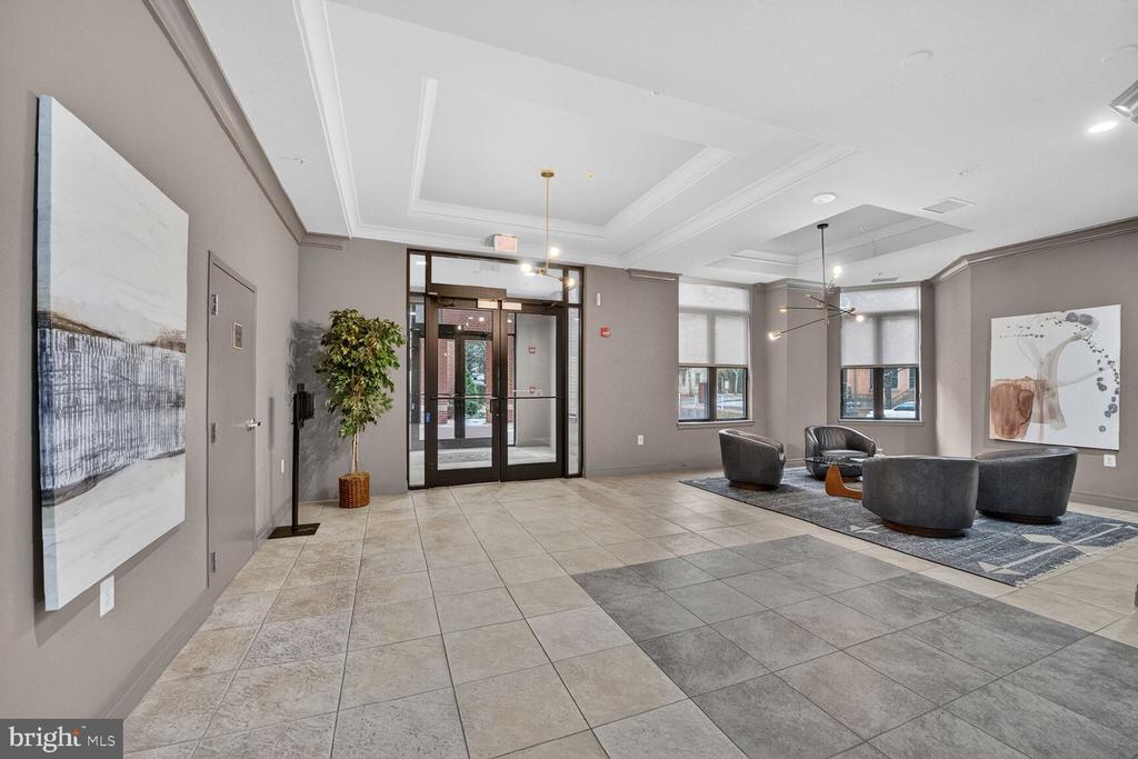 2220 FAIRFAX DRIVE 707