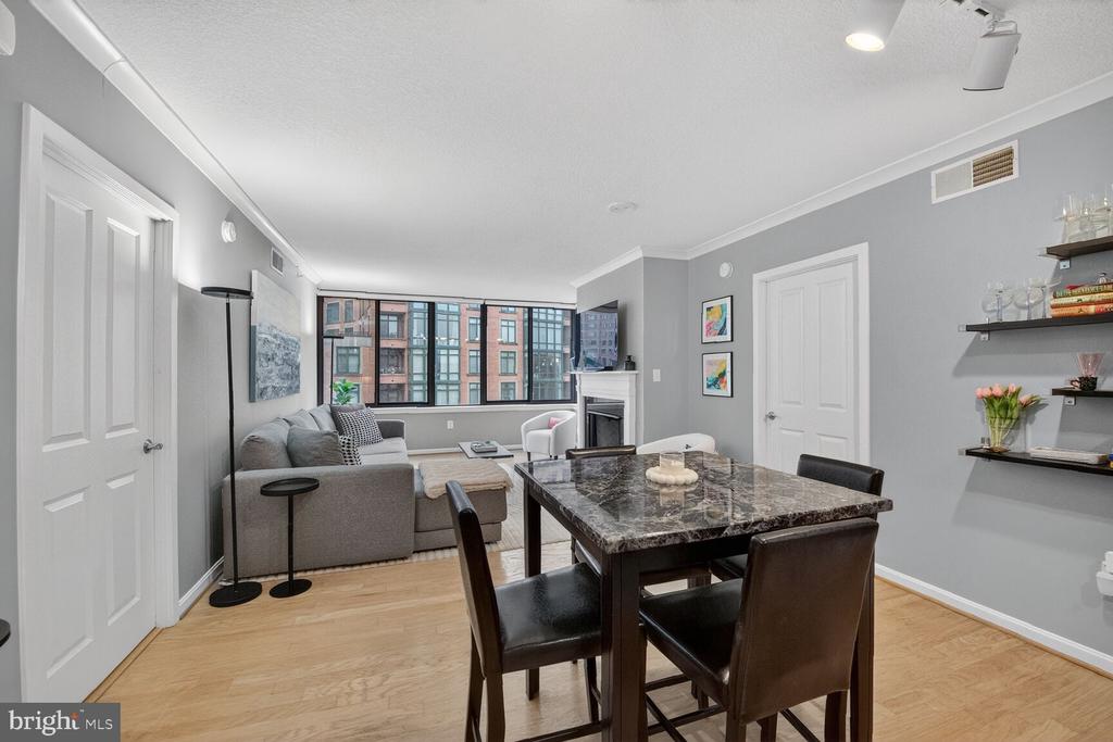 2220 FAIRFAX DRIVE 707