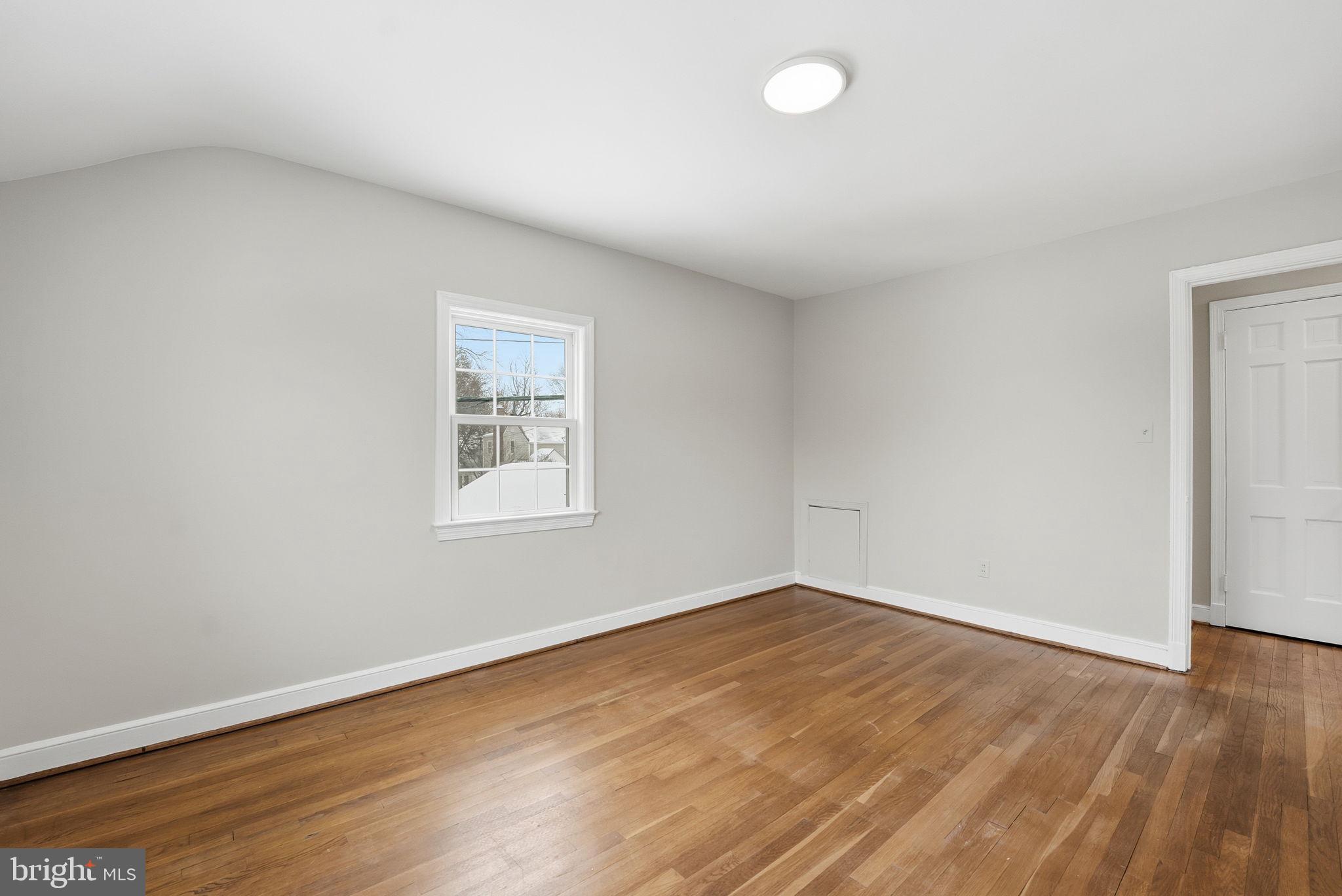 2127 PATRICK HENRY DRIVE