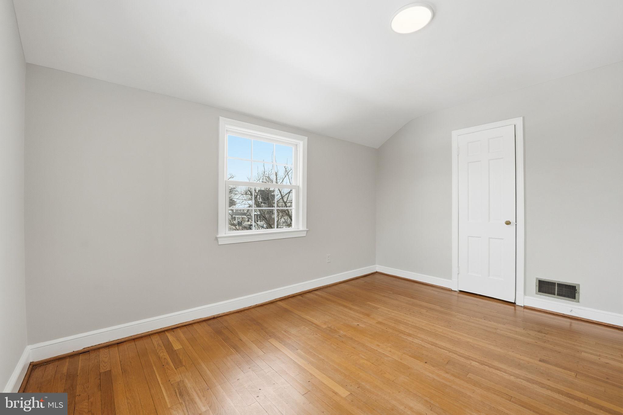 2127 PATRICK HENRY DRIVE