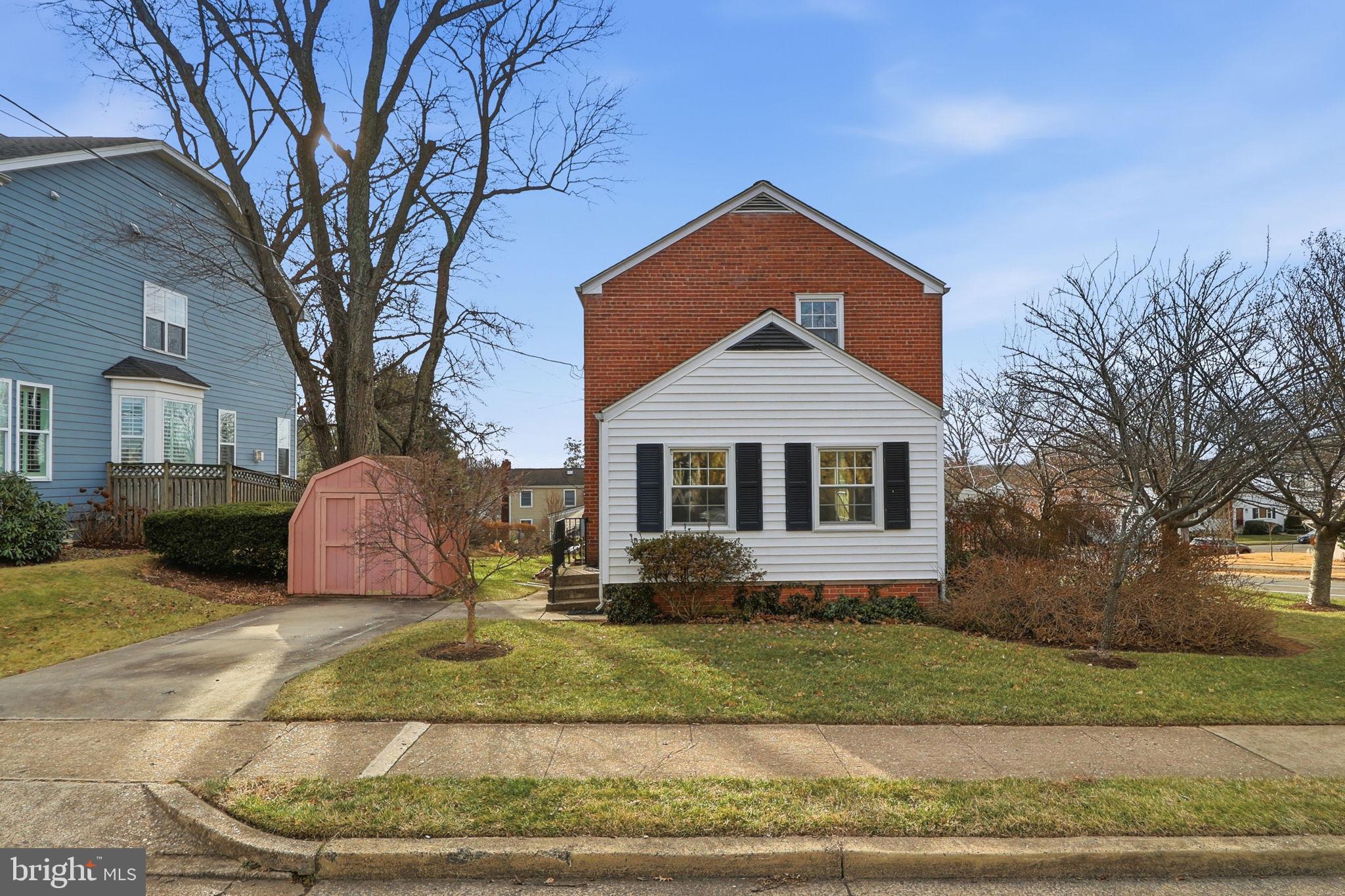 2127 PATRICK HENRY DRIVE