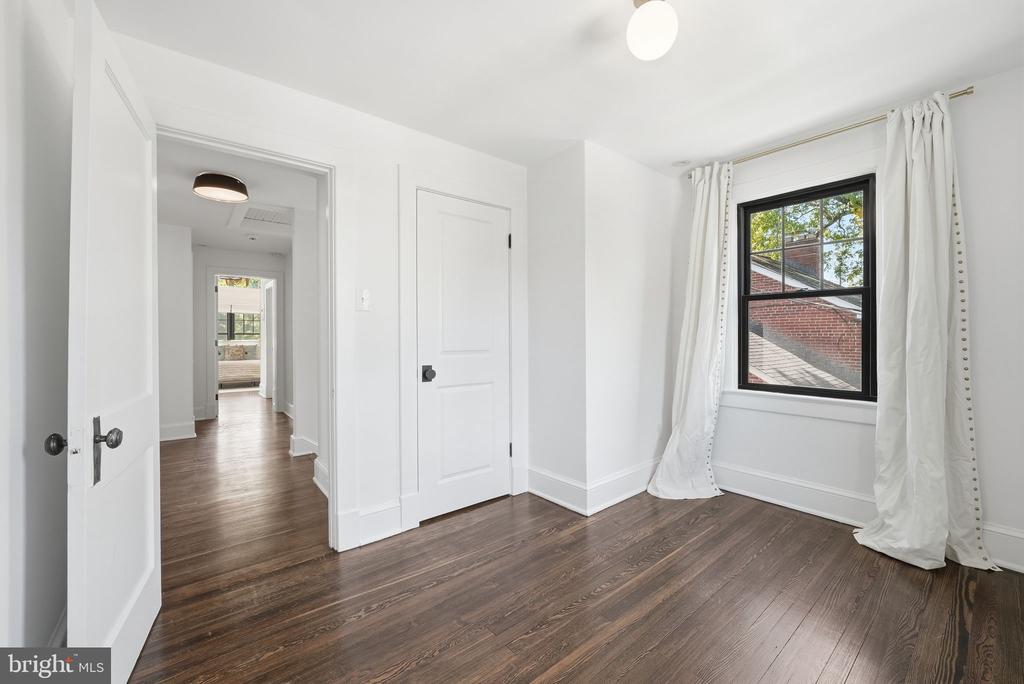 4628 13TH STREET N