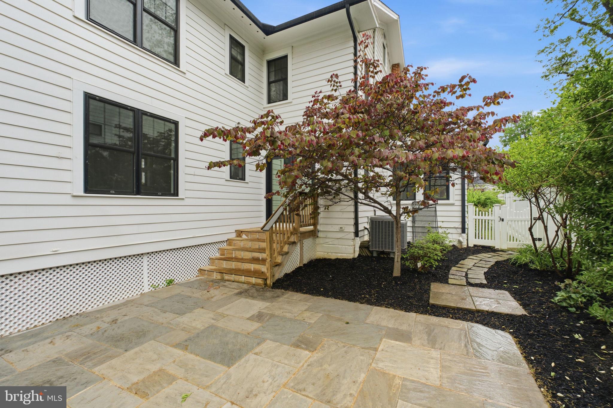 4628 13TH STREET N