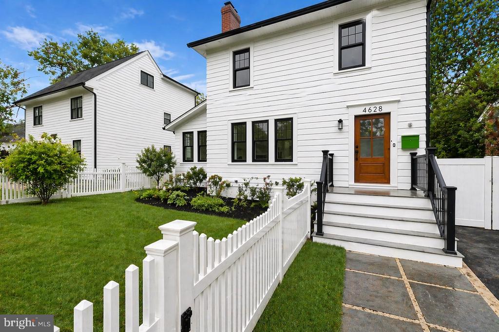 4628 13TH STREET N