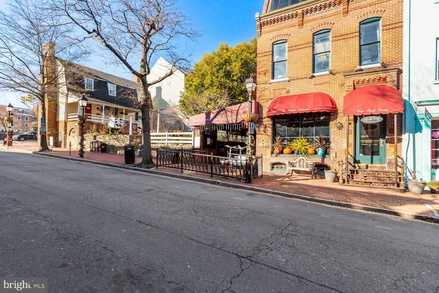 809 PARKER GRAY SCHOOL WAY