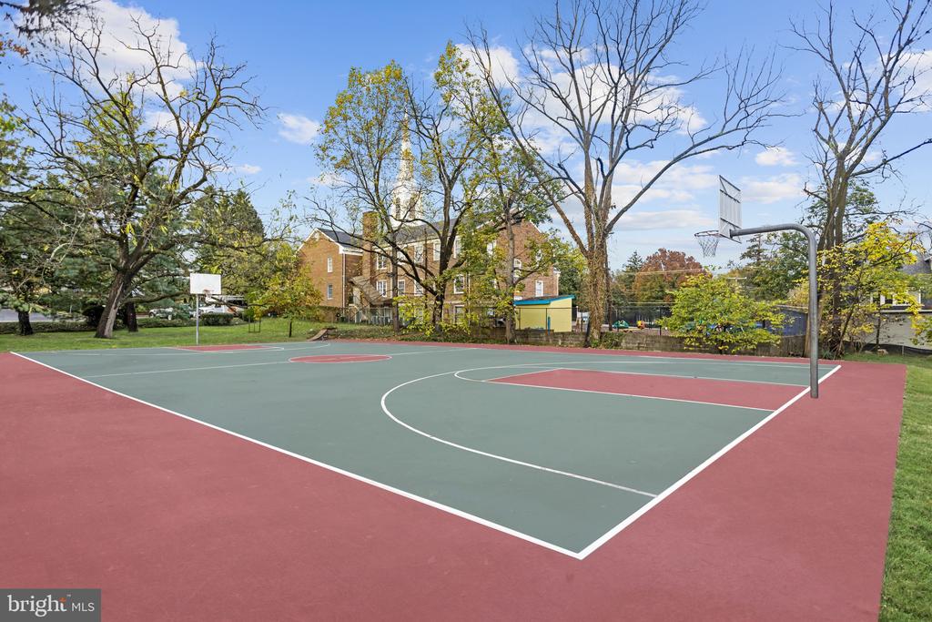 212 S Virginia Ave #78