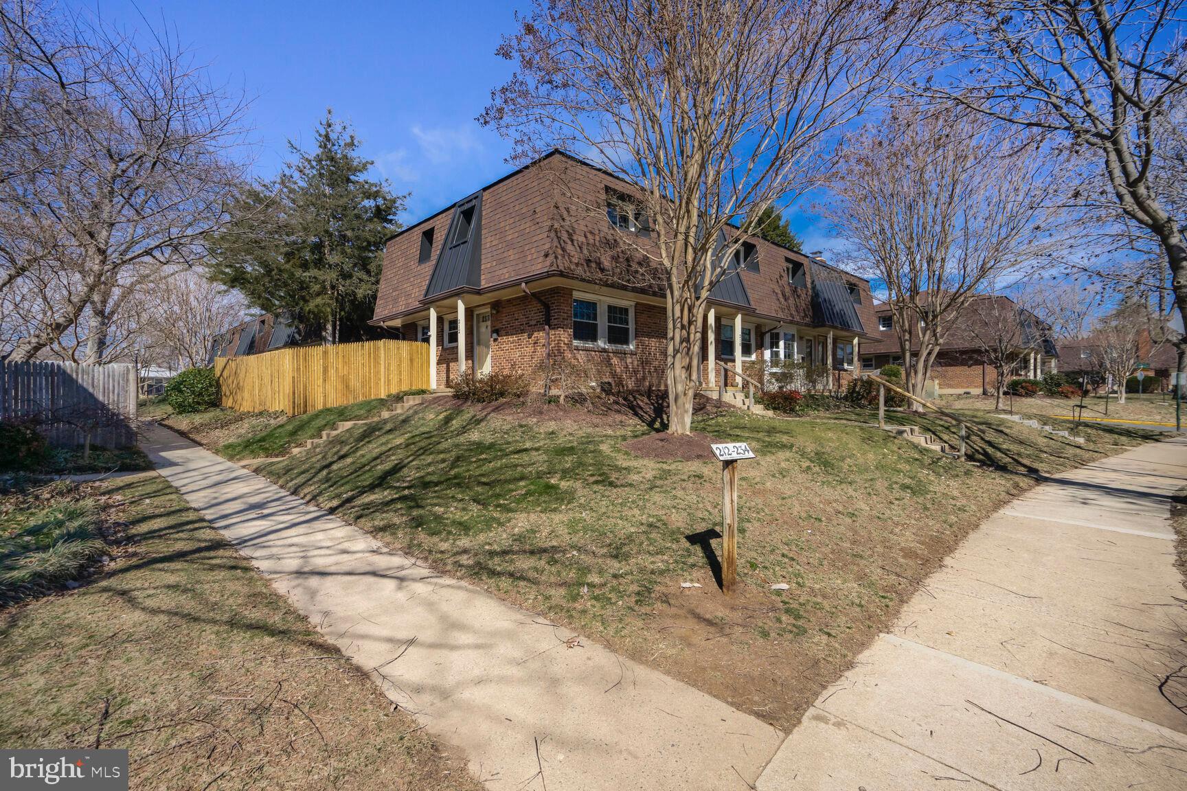 212 S Virginia Ave #78