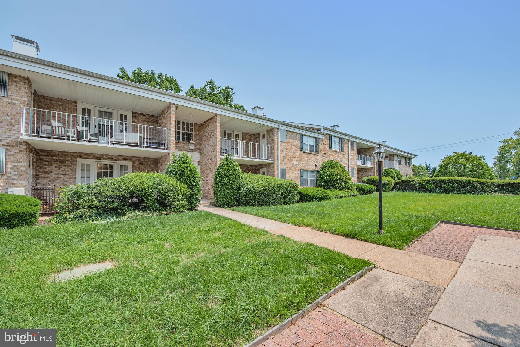 1132 S Washington St S #203