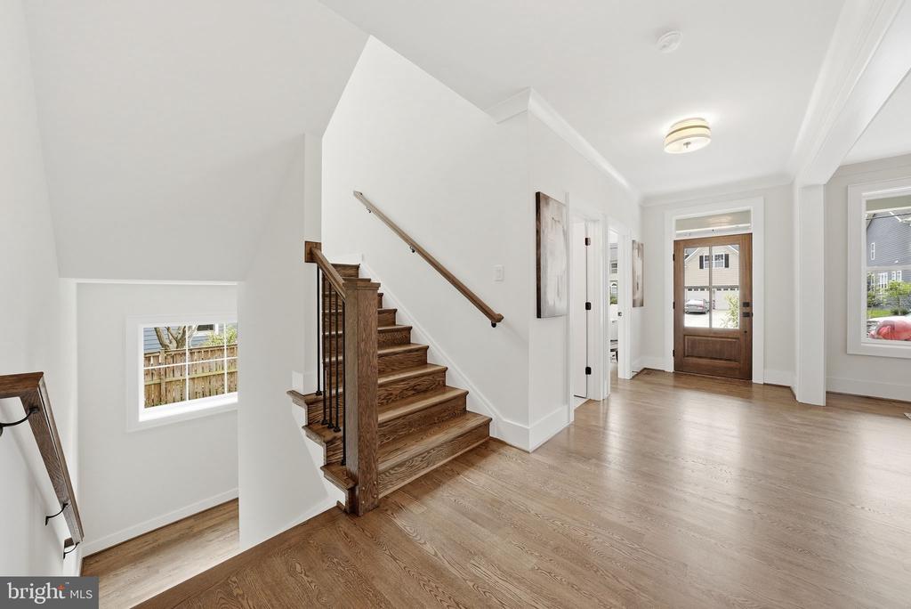 508 MERIDIAN STREET