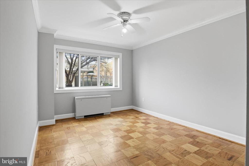 200 N MAPLE AVENUE 212