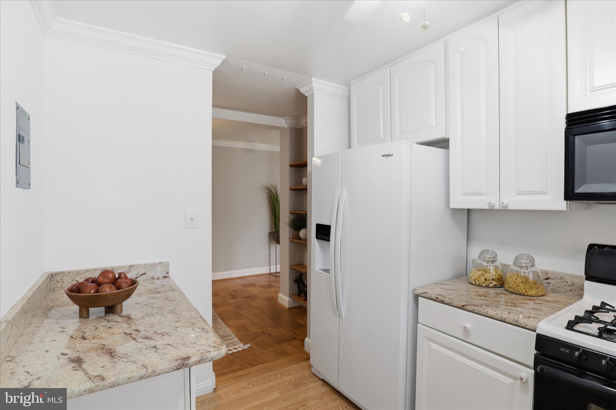 200 N MAPLE AVENUE 212