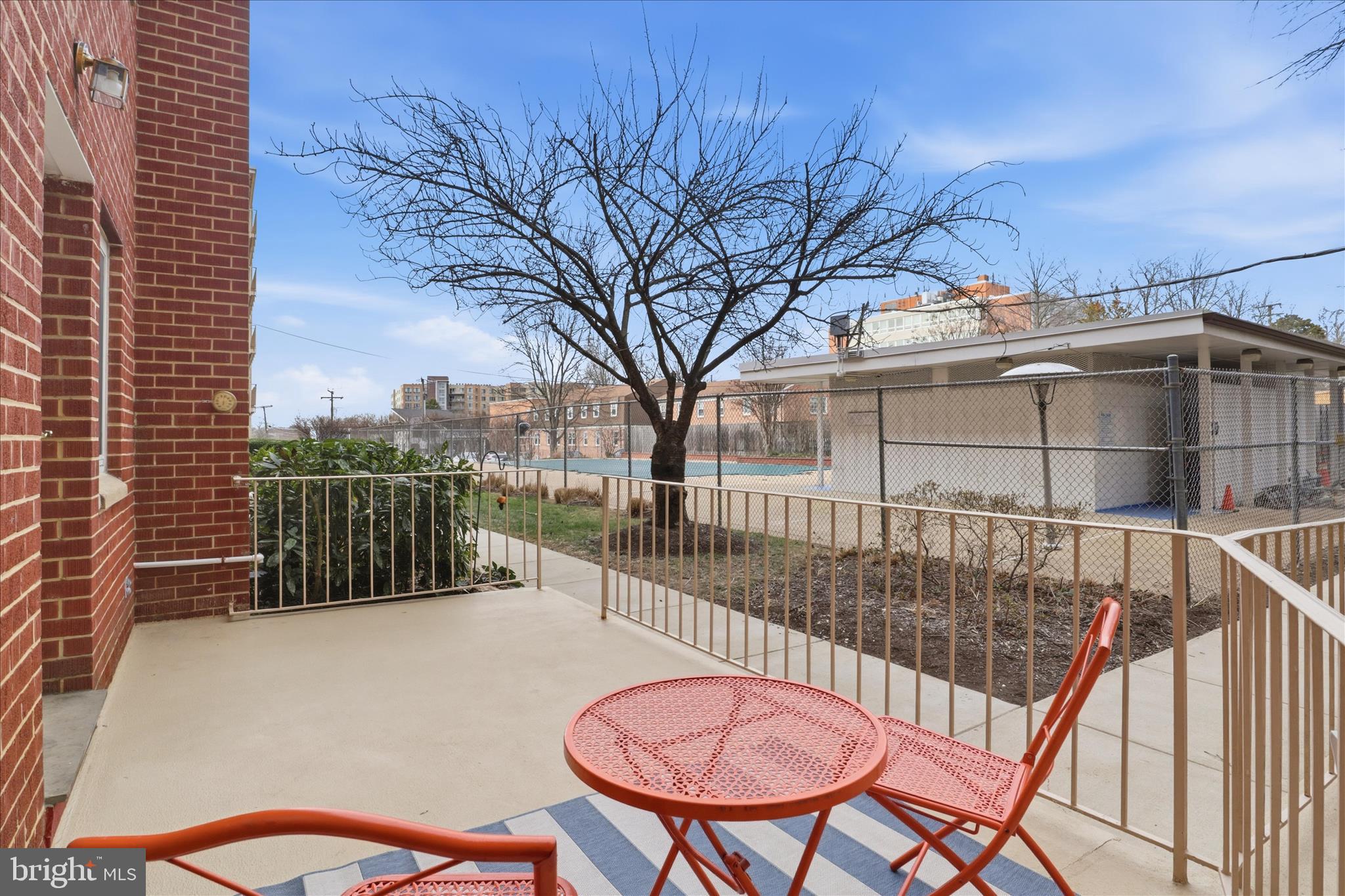 200 N MAPLE AVENUE 212