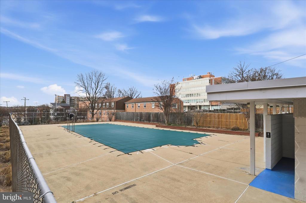 200 N MAPLE AVENUE 212