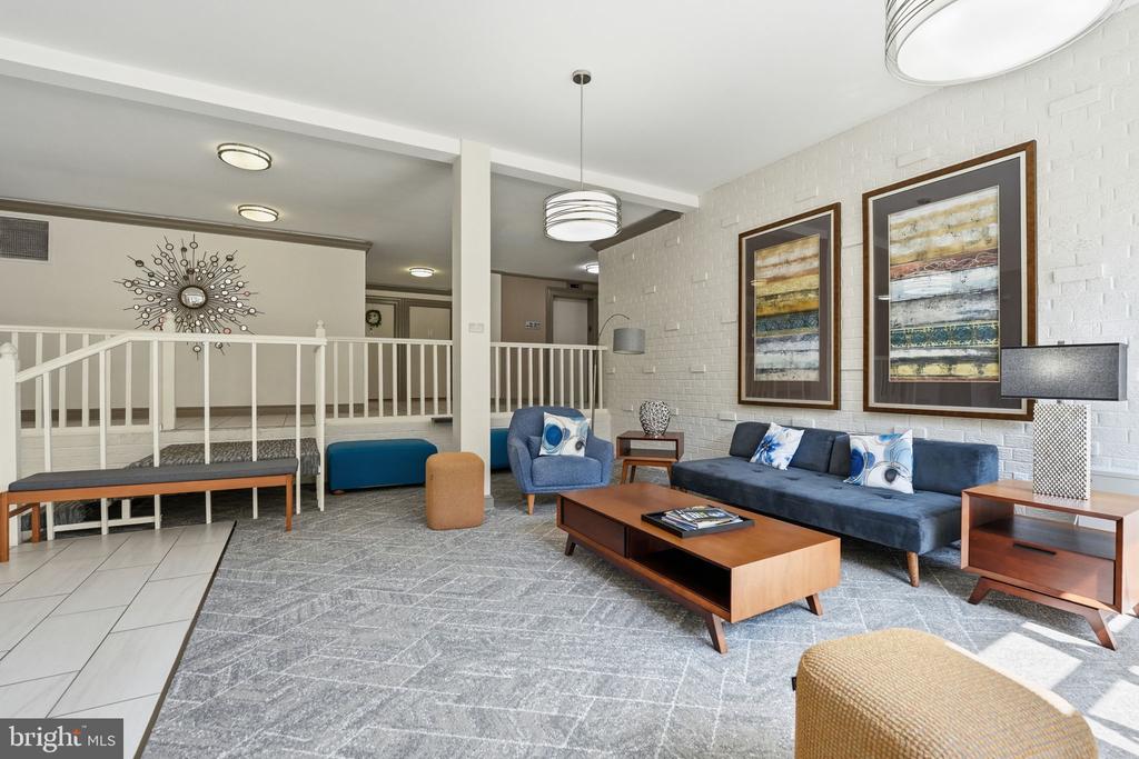 200 N MAPLE AVENUE Unit: 500