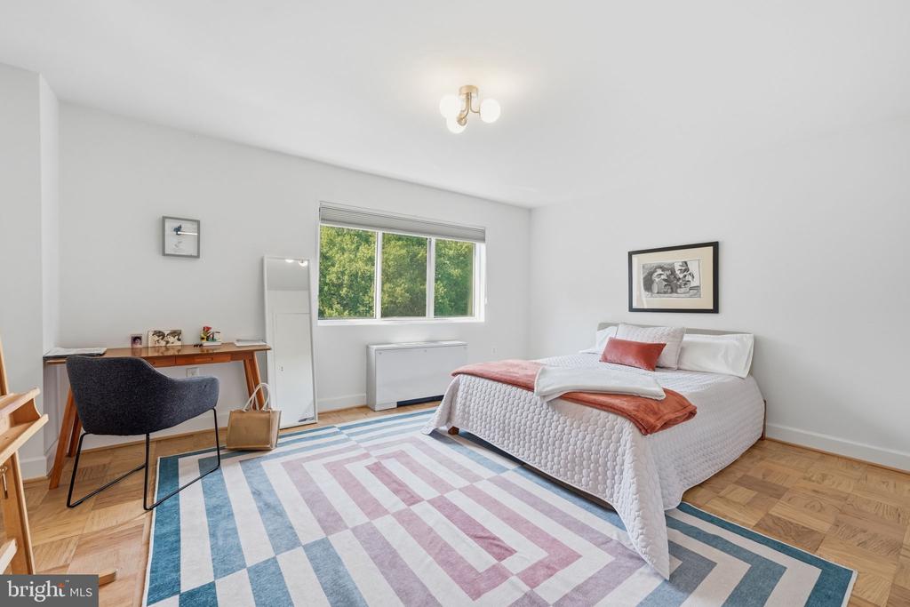 200 N MAPLE AVENUE Unit: 500
