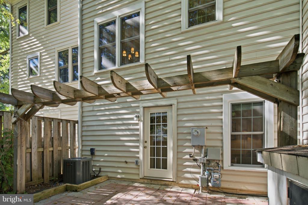 105 REES PLACE