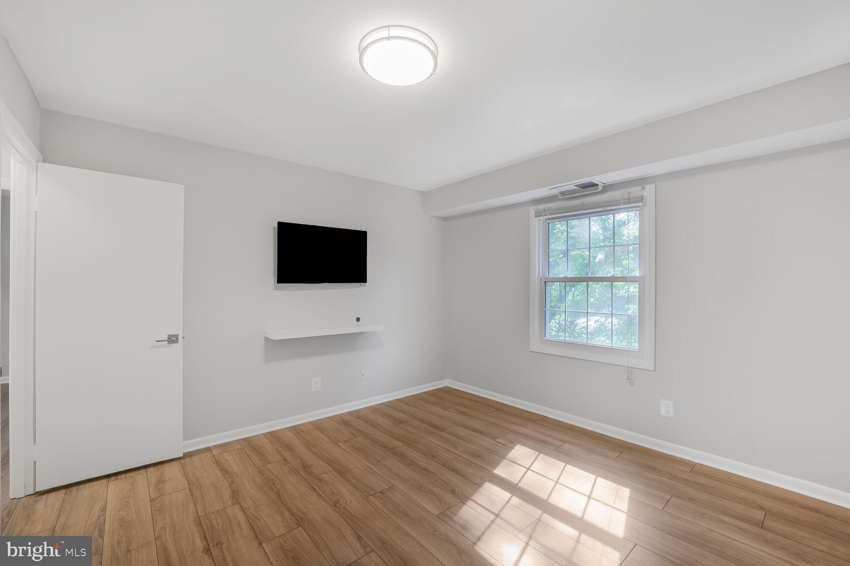 3860 LYNDHURST DRIVE 202