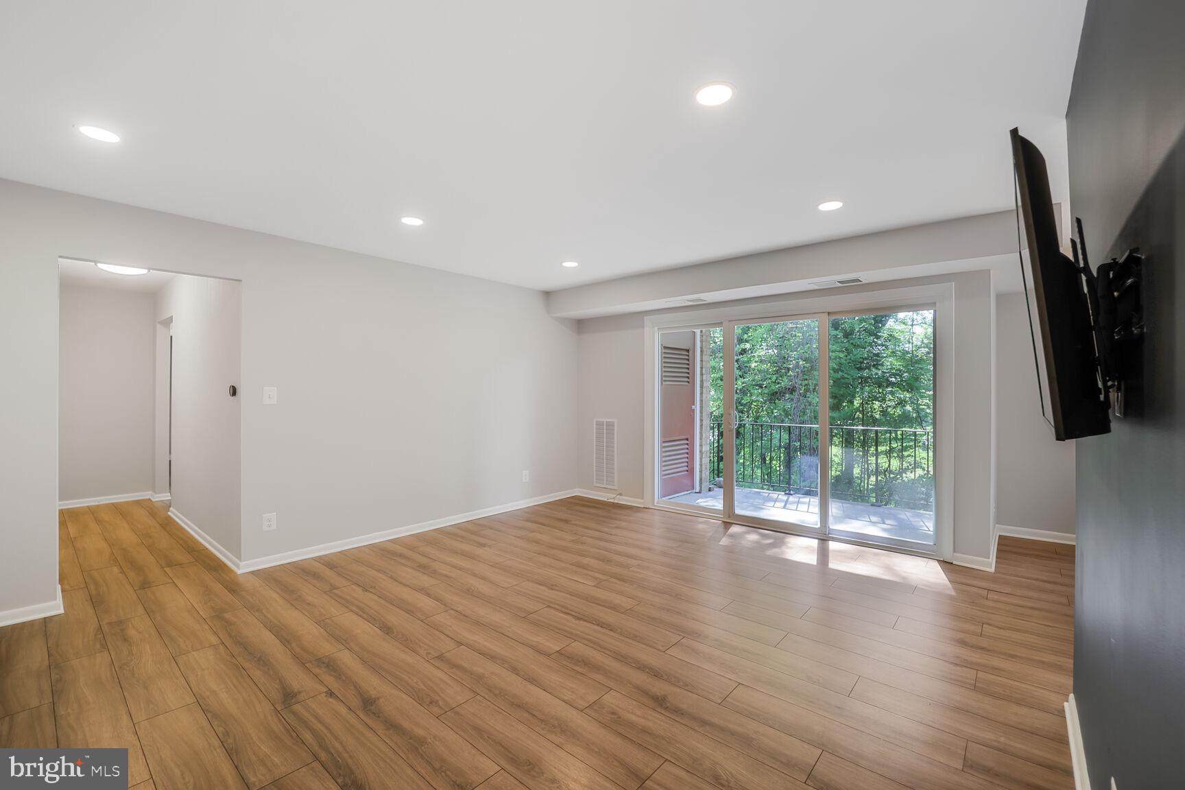 3860 LYNDHURST DRIVE 202