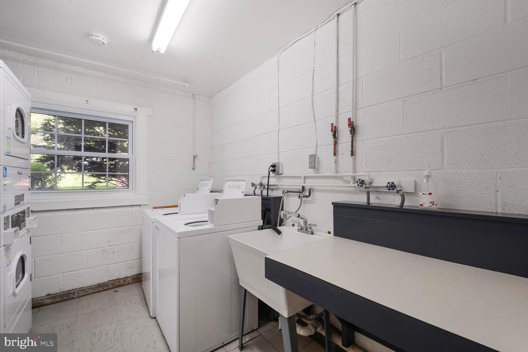 3860 LYNDHURST DRIVE 202