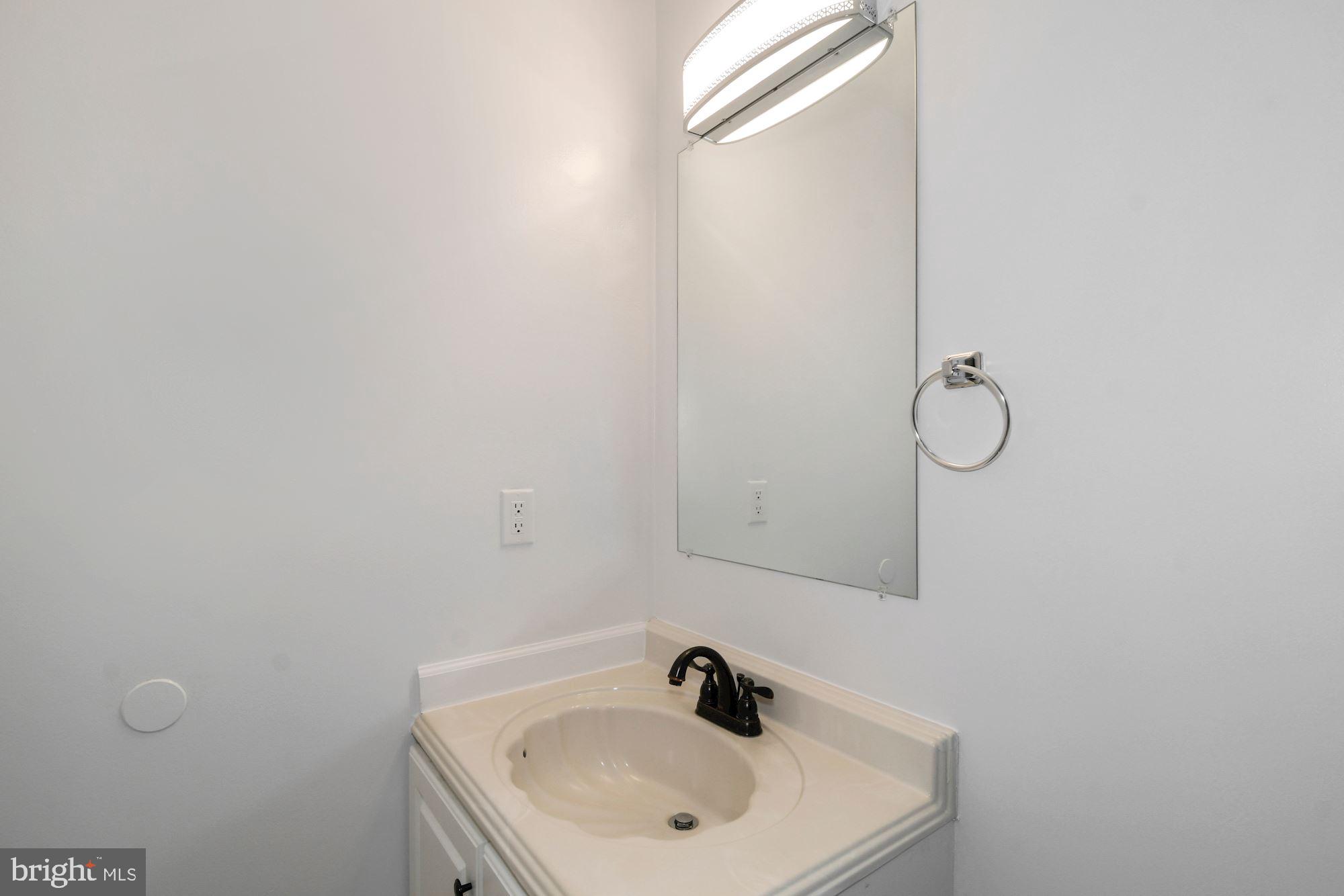 8407 del Norte Ct #84