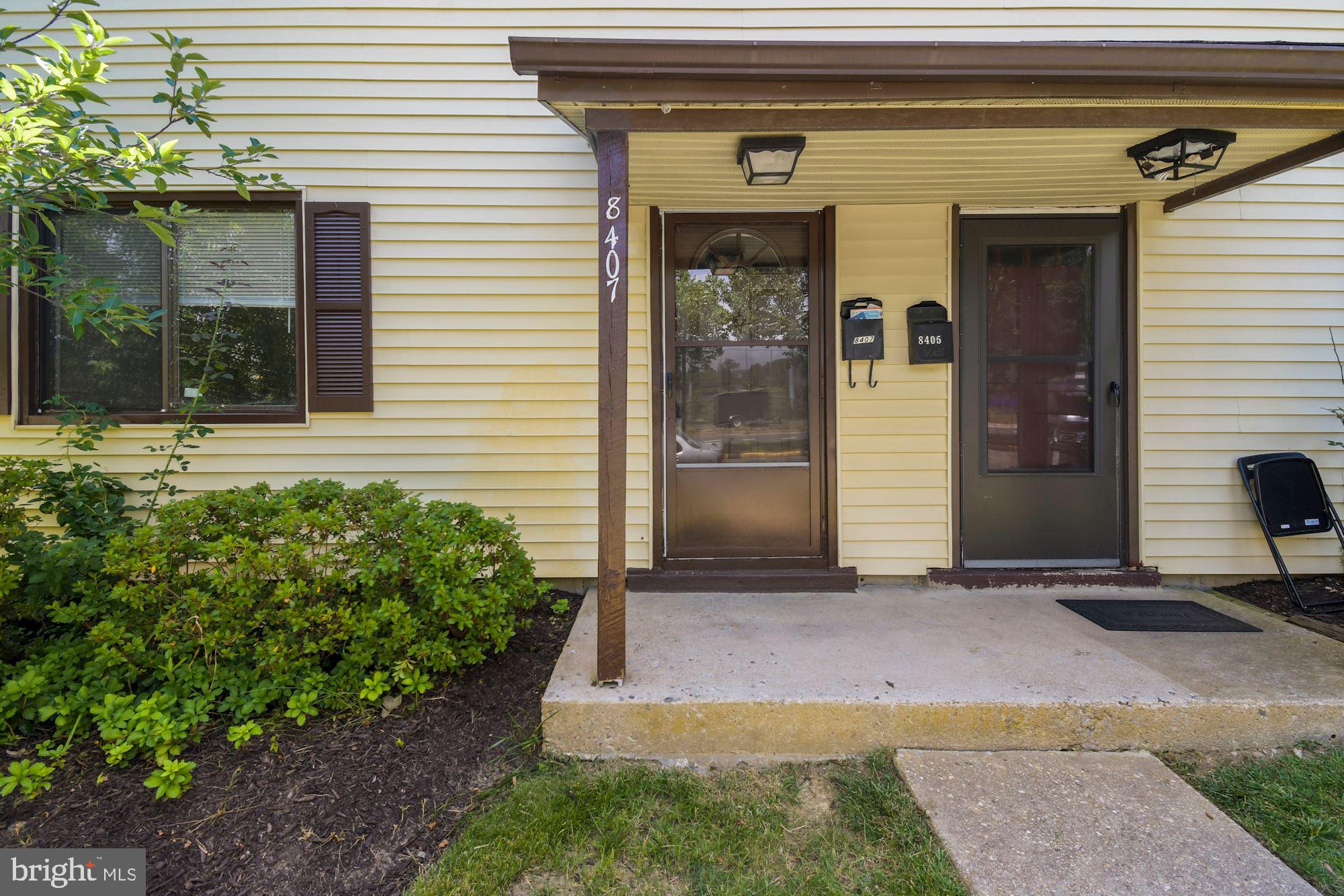 8407 del Norte Ct #84