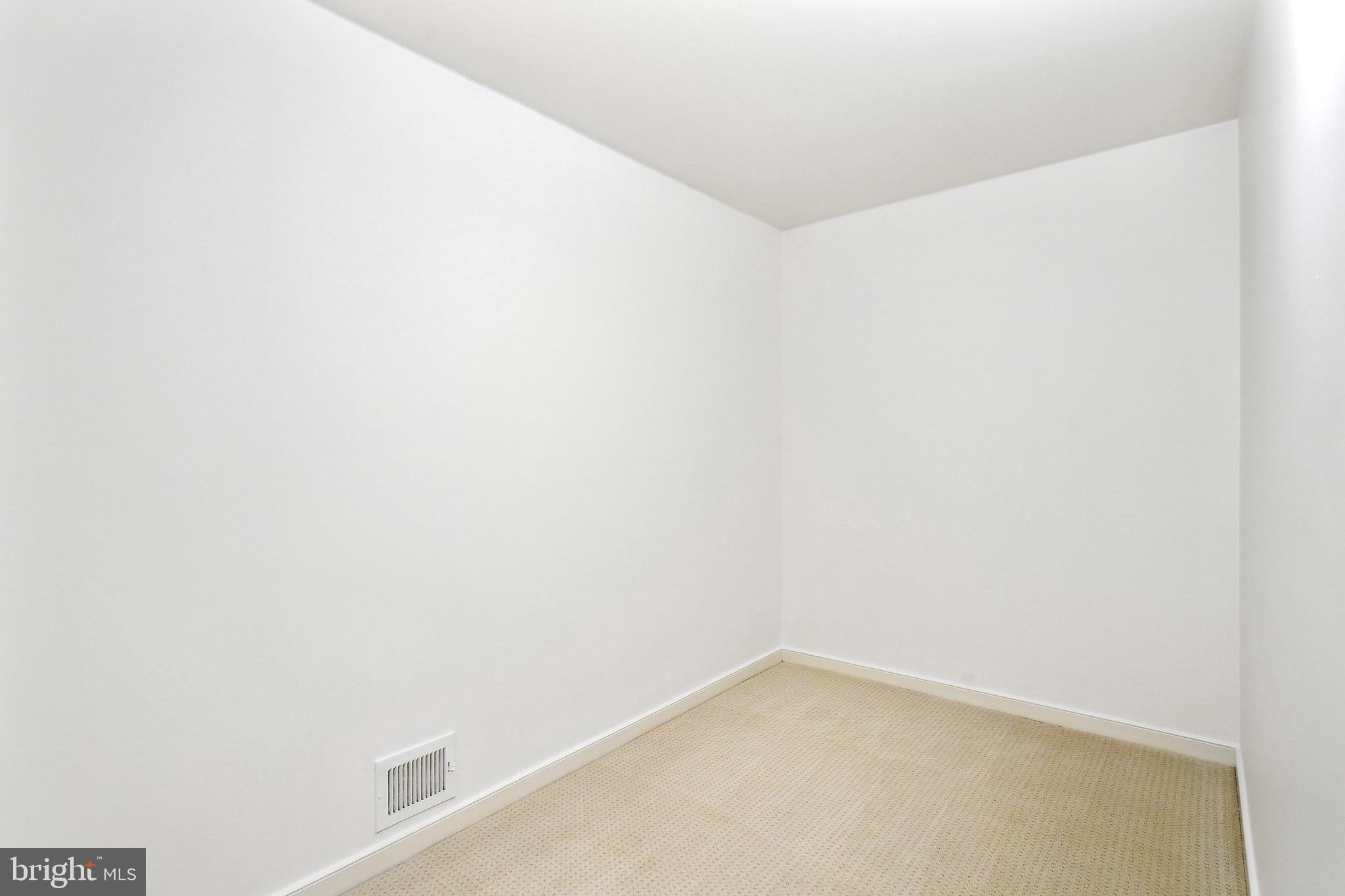 1645 International Dr #421