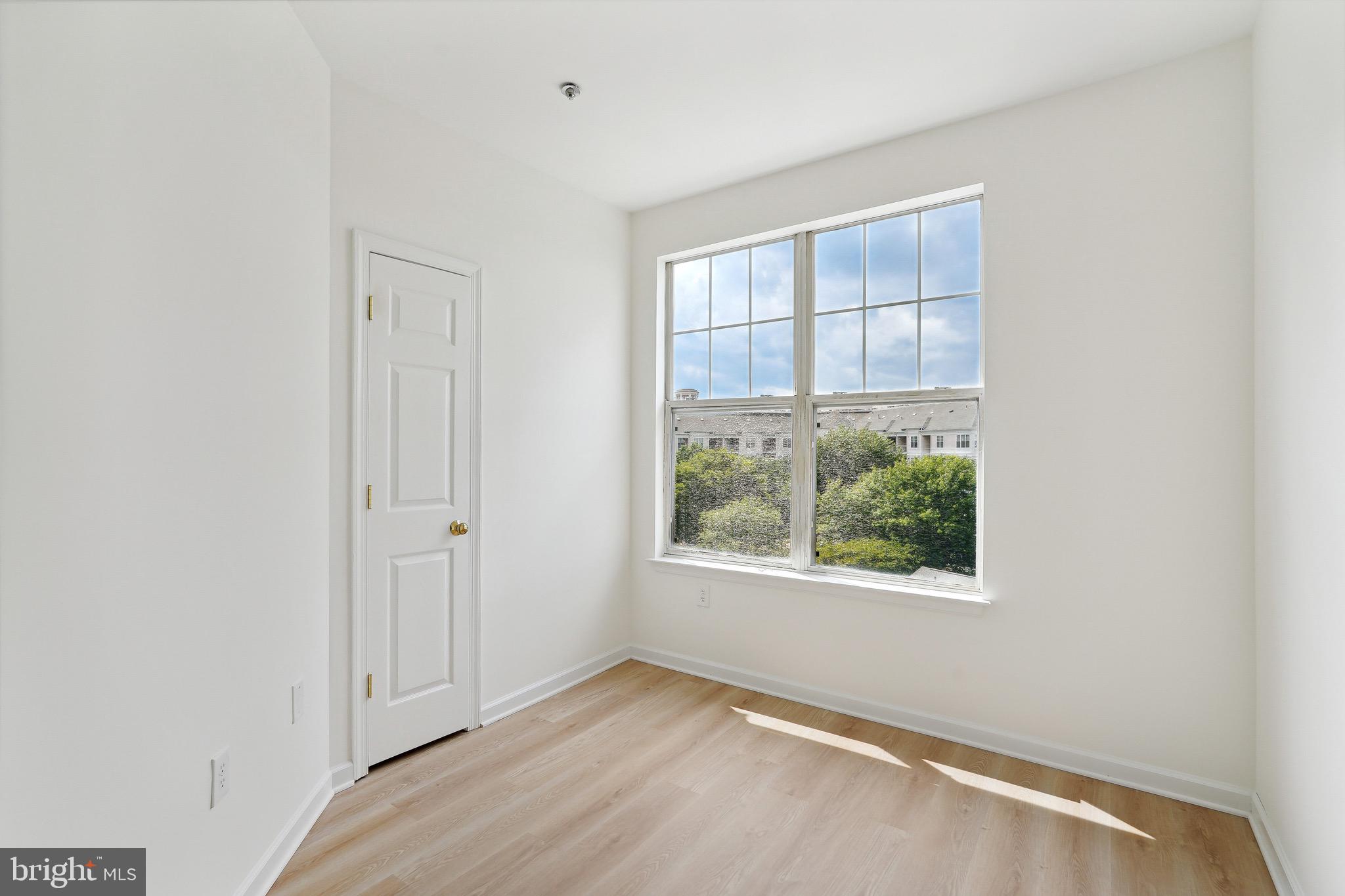 1645 International Dr #421