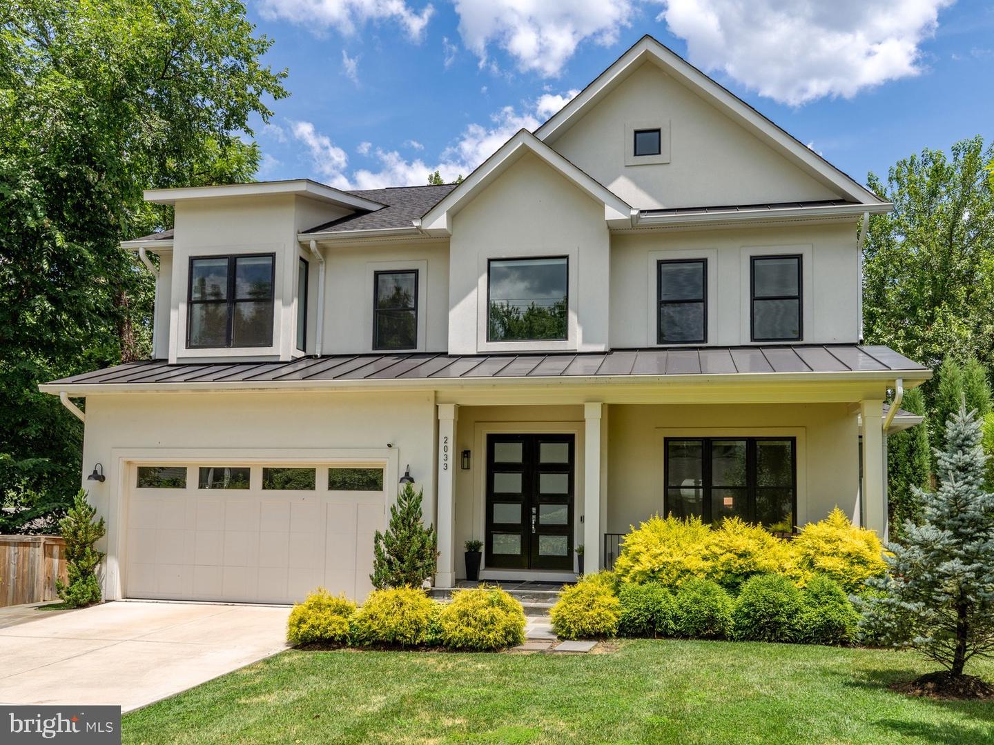 2033 Griffith Rd