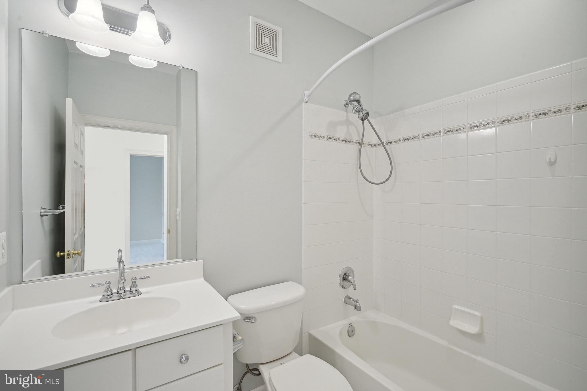 4080 Walnut Cove Cir