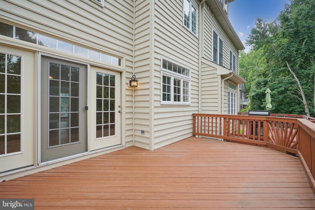4080 Walnut Cove Cir