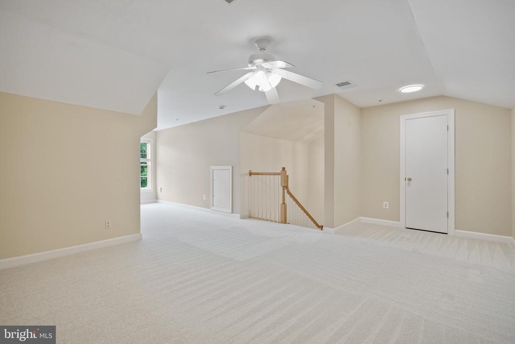 4080 Walnut Cove Cir
