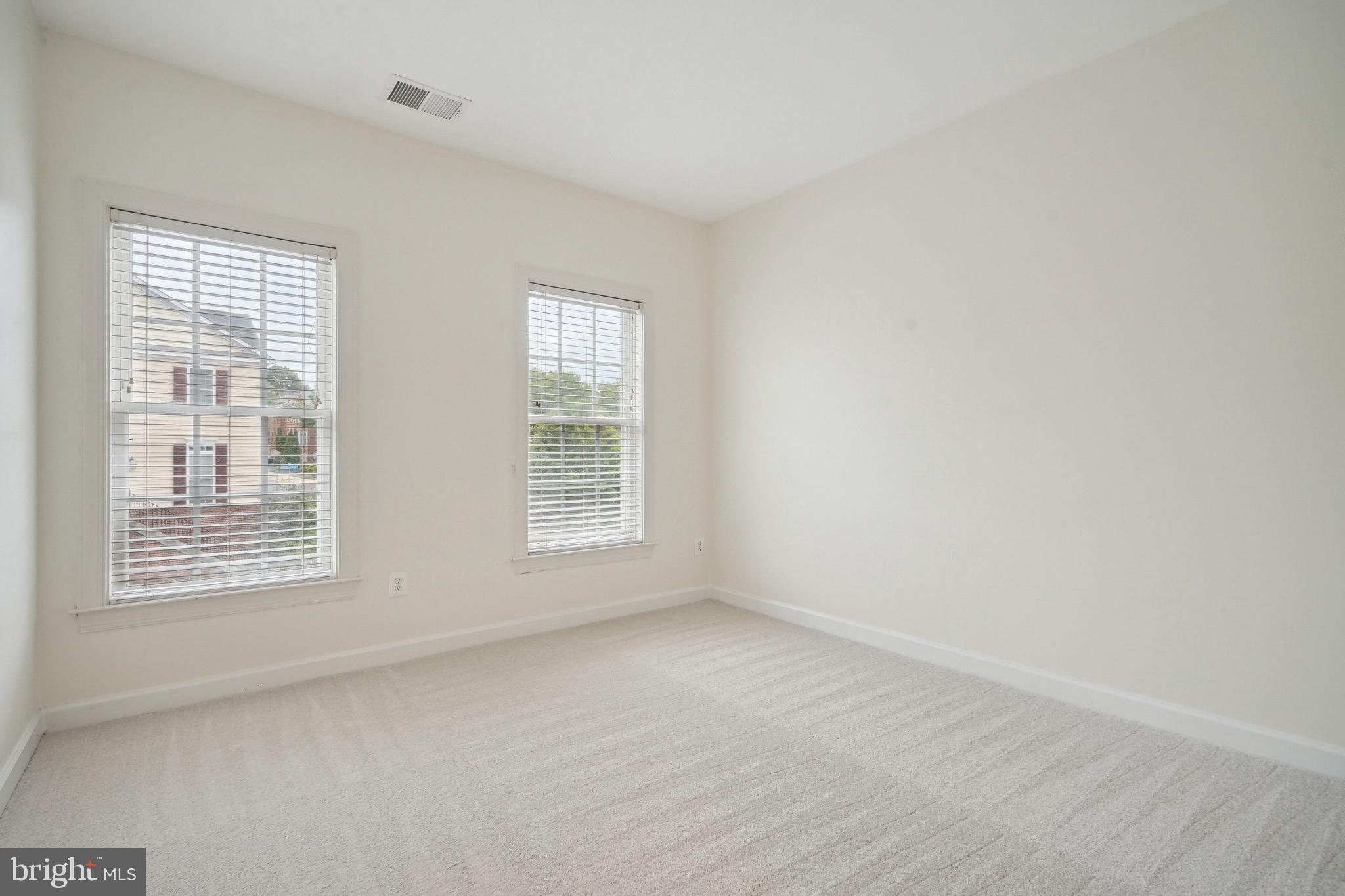 4080 Walnut Cove Cir