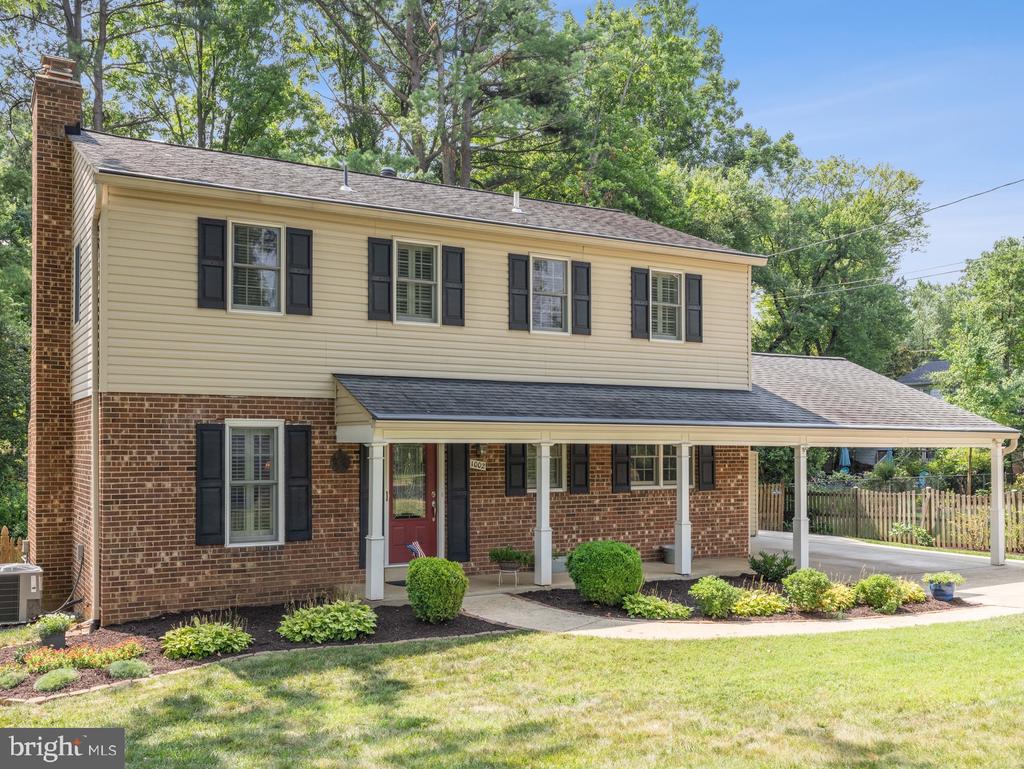 1002 Pruitt Ct SW