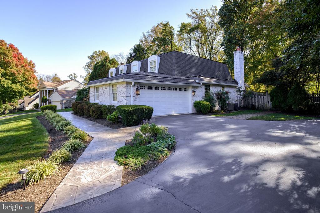 6615 Weatheford Ct