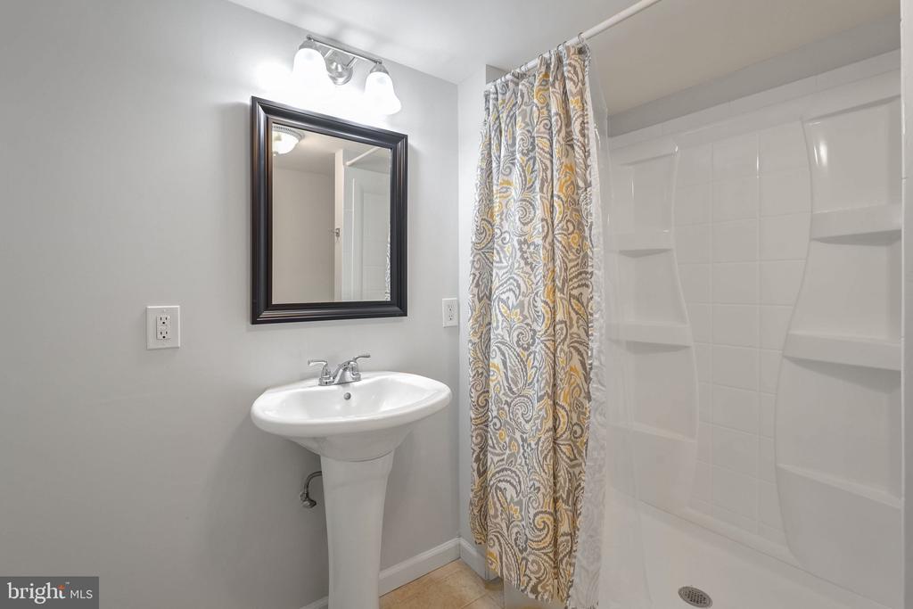 3384 Ardley Ct