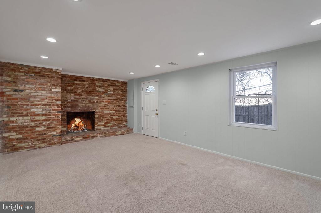3384 Ardley Ct