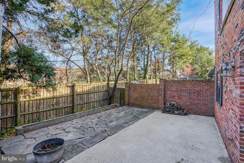 3384 Ardley Ct