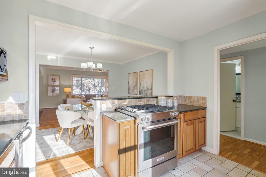 3384 Ardley Ct