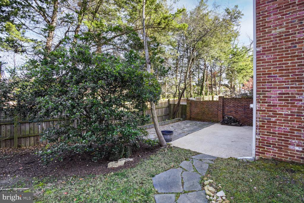 3384 Ardley Ct