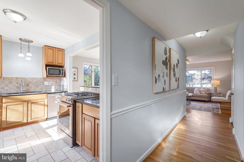 3384 Ardley Ct