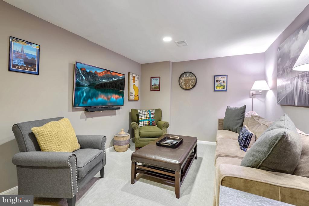 2924 Amberleigh Way