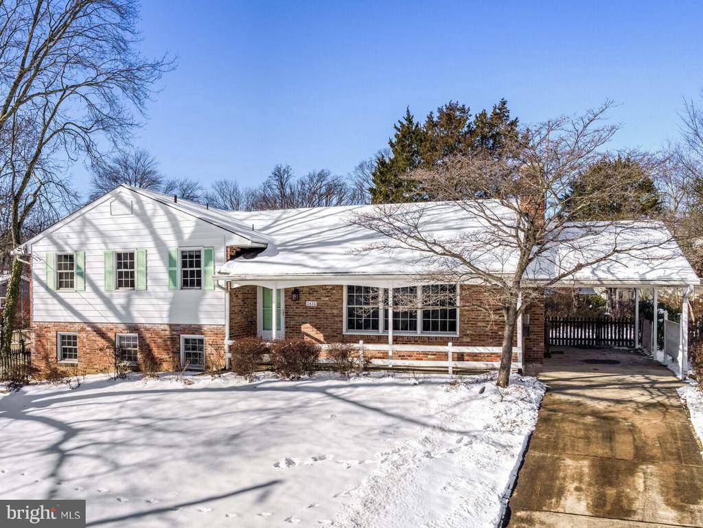 2432 Caron Ln